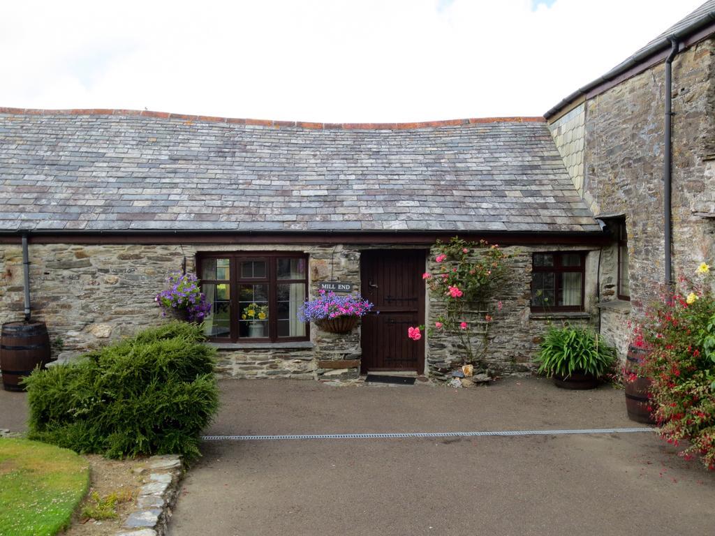 Courtyard Farm Cottages Mill End Боскасл Экстерьер фото